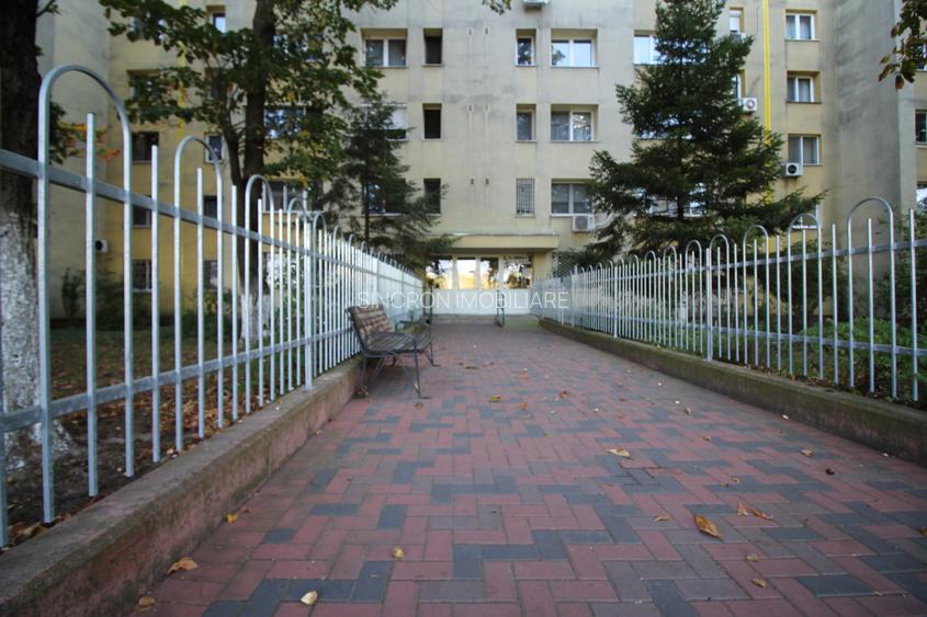 Titan Magazin, la metrou și parcul IOR, stradal la Liviu Rebreanu - 17
