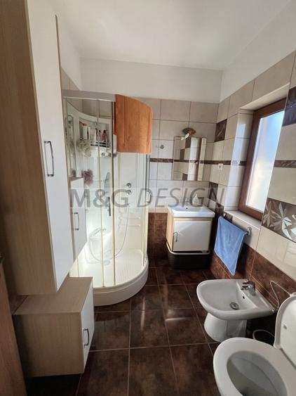 Casă individuală de vânzare în Ghiroda – 5 camere, teren 506 mp