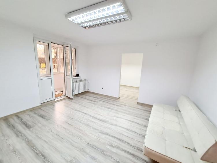 2 camere Bd. Balcescu - Sephora, parter/9, nemobilat bloc 1960