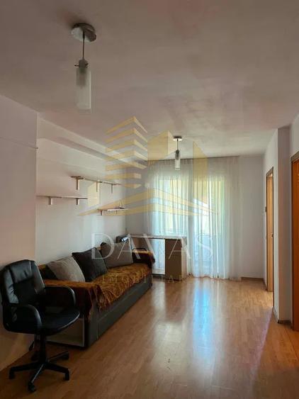 Apartament de vânzare cu 2 camere semidecomandat | Iris |