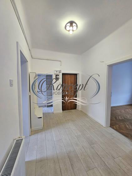 Proprietate renovata cu boxa generoasa pe Bulevardul 21 Decembrie