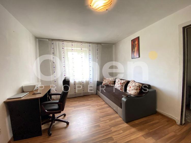 Apartament cu 2 camere, etaj intermediar, 50 mp, zona Bizo