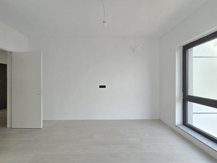 NOU! Ap Superb 4 Camere Dec Ideal Familie cu Mutare Imediata I Metrou 12 Minute