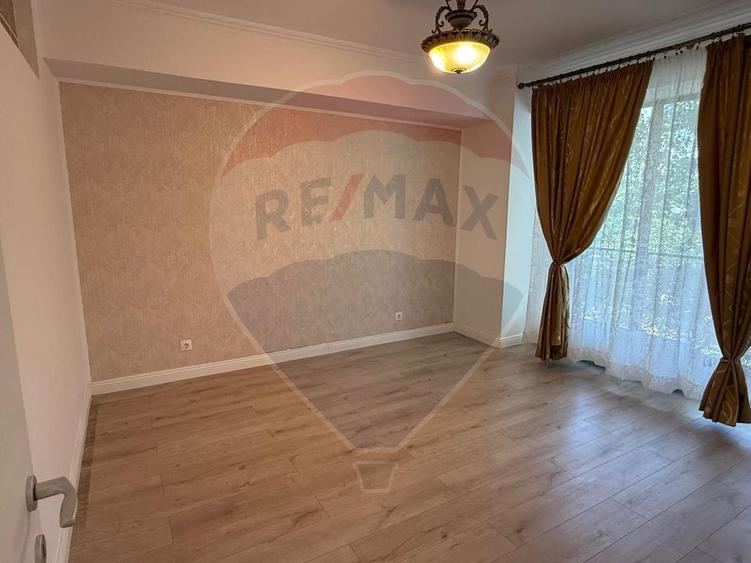 INCHIRIERE Apartament cu 3 camere in zona Aviatiei