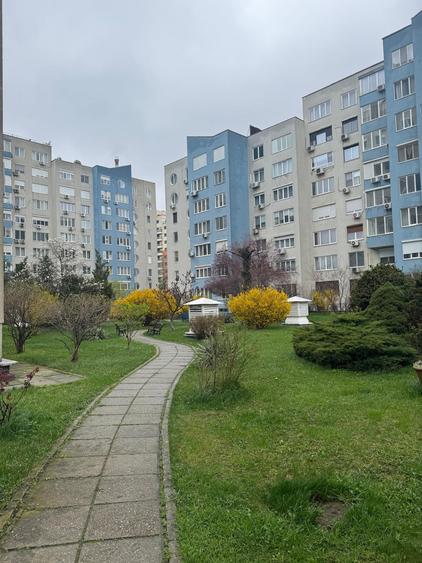 Plevnei - 4 camere de vanzare in complex rezidential cu gradina si paza