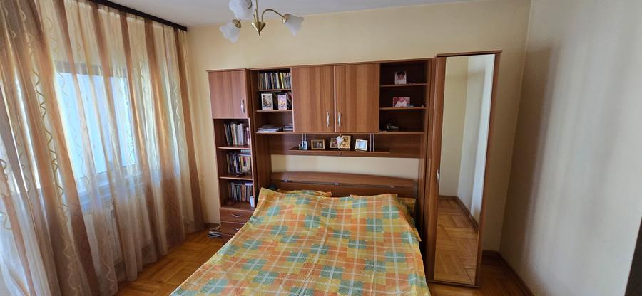 3 camere de vanzare, etajul 9, Focsani