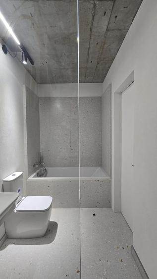 Apartament tip duplex de 4 camere cu terasa si 2 locuri de parcare in Dorobanti