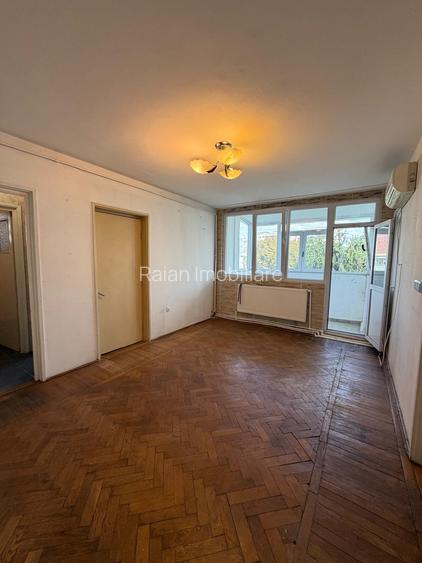Vanzare apartament 2 camere, in Galati, Tiglina 1, centrala proprie