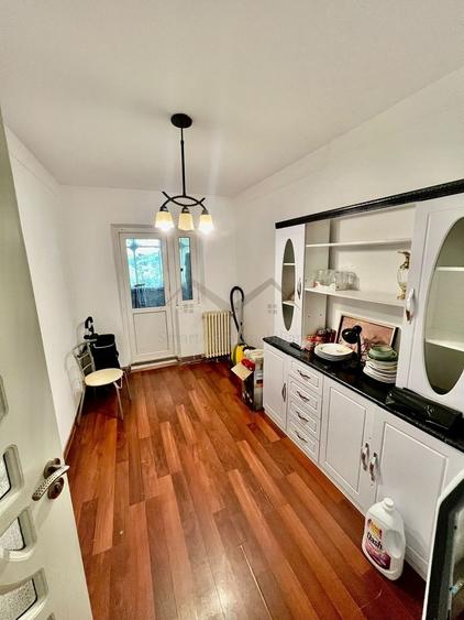 Apartament 4 camere Nicolina 1