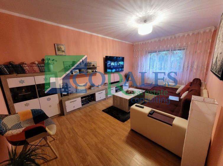 Aradului - 3 camere. BLOC IZOLAT - Etaj 3 !