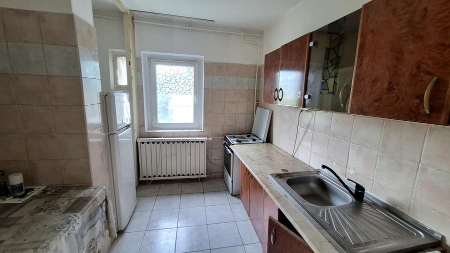 Apartament cu 2 camere 54,08 mp bloc an 1987 Tineretului comision 0%