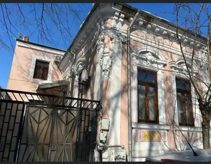 Casa 7 camere | 230 mp utili |  Armeneasca | Investitie Premium |