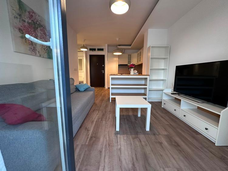 Apartament de 2 camere utilat și mobilat