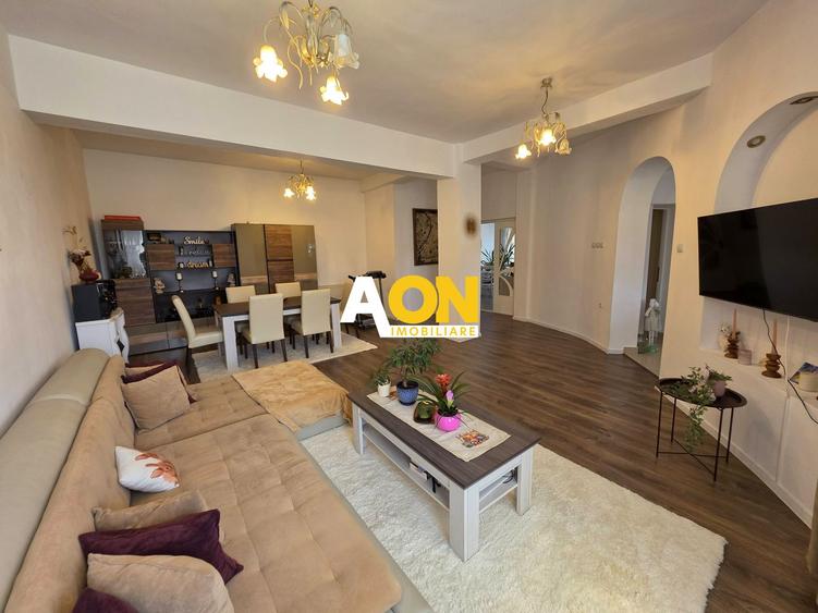 1/2 Duplex mobilat, utilat, 3 camere, 323 mp teren, Cetate, zona Schit