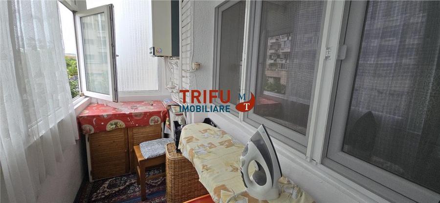 Apartament 2 camere etaj 1 pe Bulevardul Transilvaniei