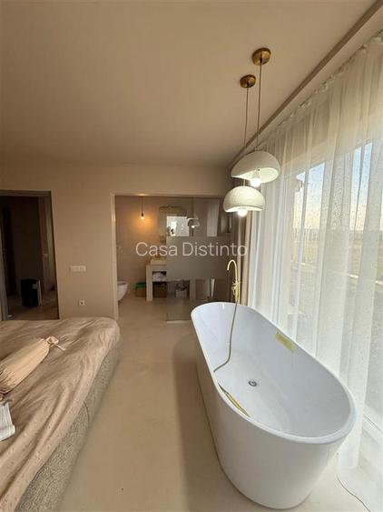 Casa deosebita cu 3 camere 7,5 ari - 15
