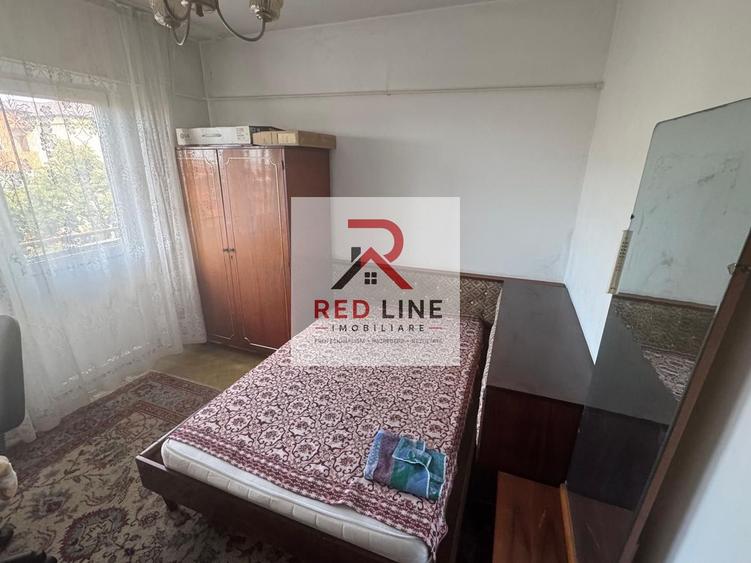 Apartament 3 camere, decomandat,etaj 4 (zona centrala Hotel Traian)