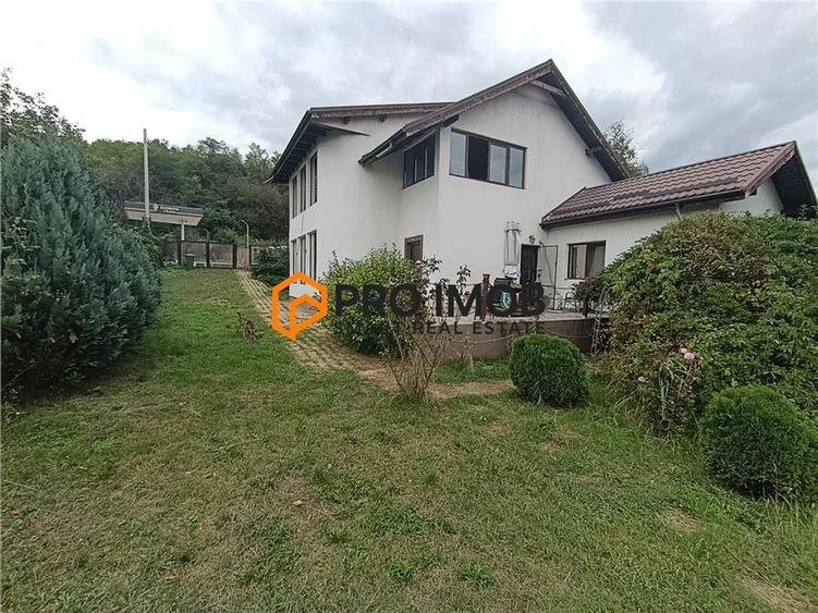 Casa tip P+M zona Niscov