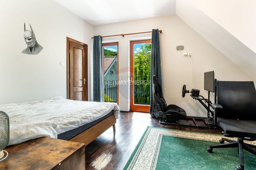 Casă / Vilă cu 6 camere de închiriat, tip estate, 0% comision - 12