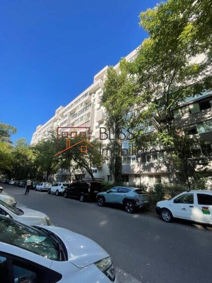 Apartament cu 2 camere și balcon cu vedere la parc