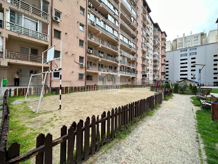 Garsoniera Confort Park,Sos.Vitan-Bârzești,in spate la Rin Grand hotel,bloc 2008