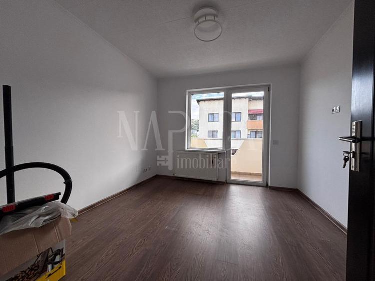 Apartament 4 camere de vanzare in Floresti