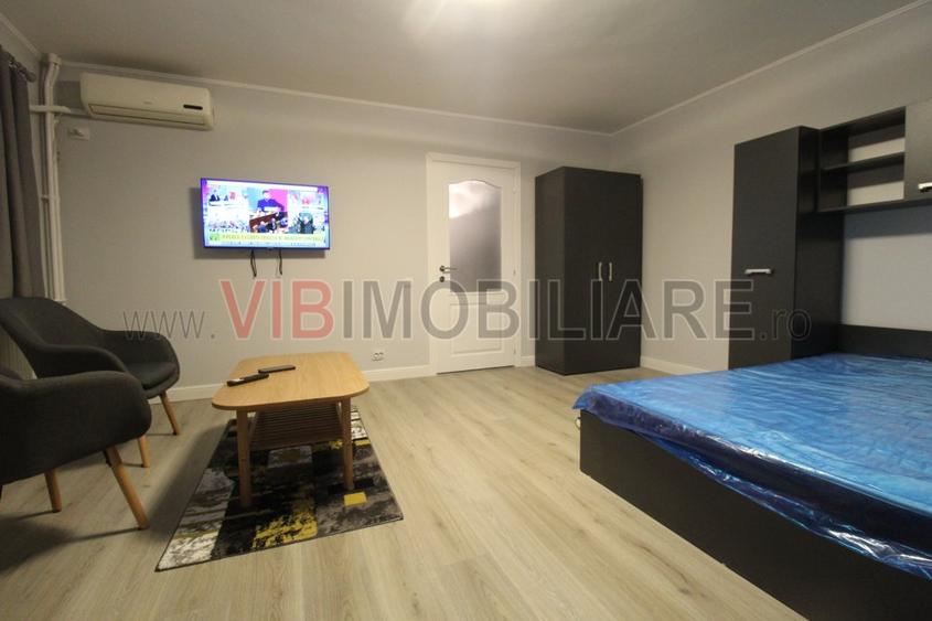 Piata Alba Iulia - Decebal - studio prima inchiriere - vedere bulevard