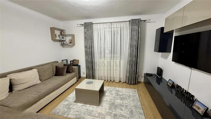 Sagului, 2 camere, decomandat, centrala proprie, lift