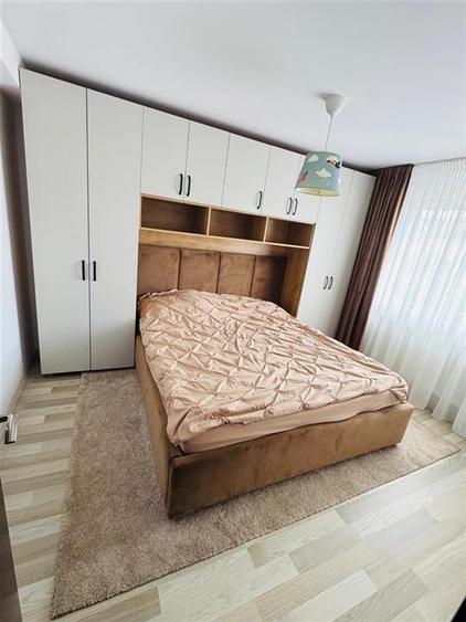 Casa cu 4 camere in Sura Mare