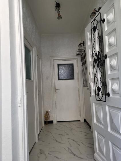 Parter vila, ap. 3 camere, zona curte privata, zona Doamna Ghica