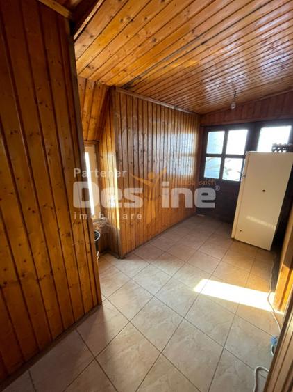 Casă la curte P+M – Sector 5