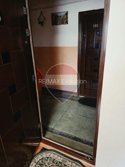DE VANZARE- Camera Camin/ 9,60 mp/ 19.800 euro! - 11