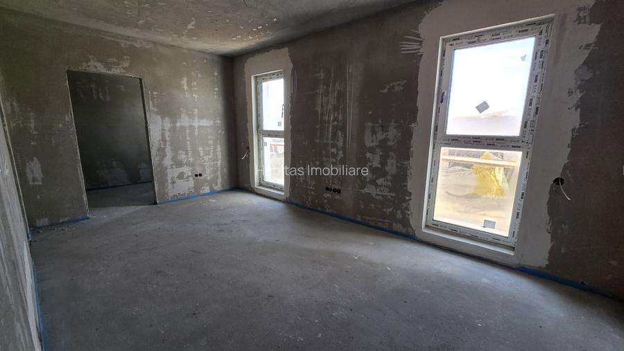 Casa noua , D+P+E+M, cu 5 camere, garaj dublu, in Dambu Rotund! - 22