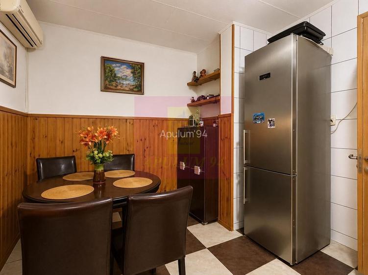 Vanzare apartament 2camere- zona Decebal