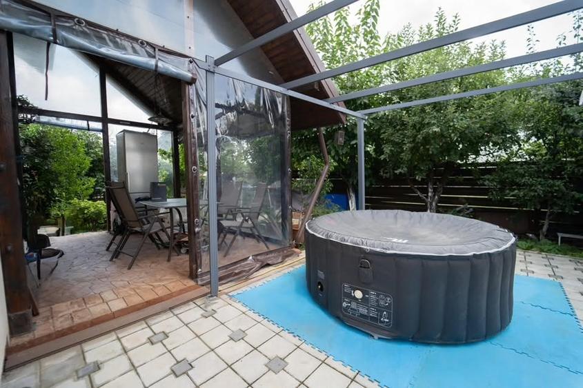 Casa individuala, P+M, complet mobilata , piscina si jacuzzi, comuna Berceni!