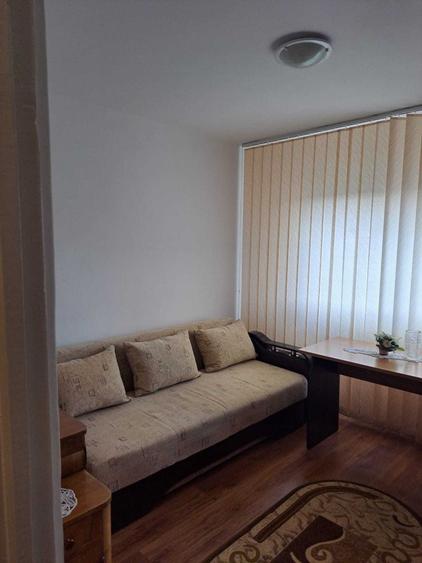 Vand Apartament 2 camere in Scriitorilor