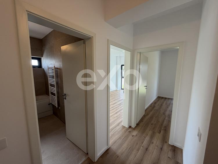 Apartament 3 camere 2 bai ,decomandat, parter, tractorul nou, Coresi