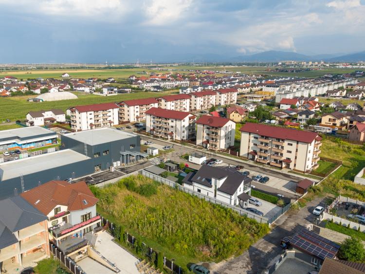 APARTAMENT INTRARE SÂNPETRU - LÂNGĂ MALL - MOBILAT + PARCARE PRIVATĂ