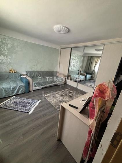 Apartament o camera în zona Blocul Spray - 6