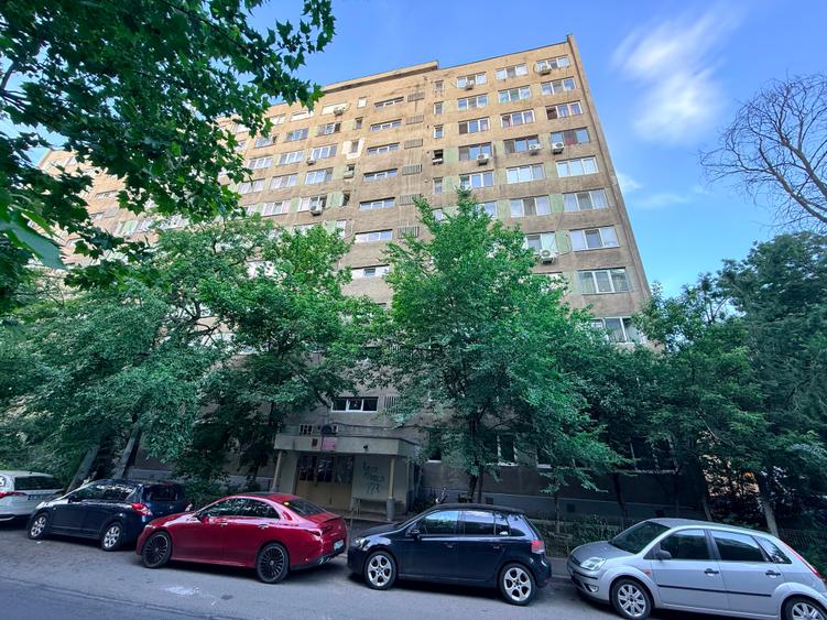 Apartament 3 camere Militari - Zona Apusului | Ideal investiție / Renovare