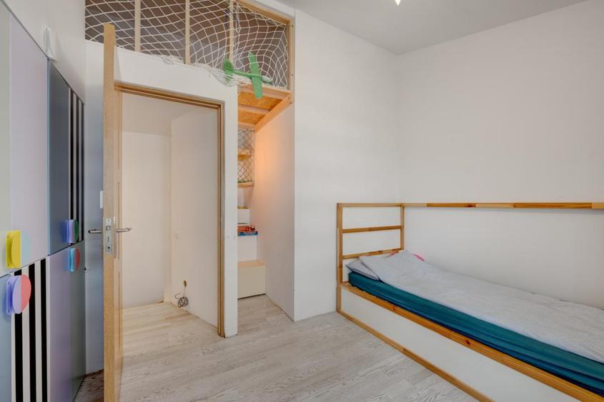 Duplex 4 camere pe doua niveluri, terasa si parcare subterana | Titan