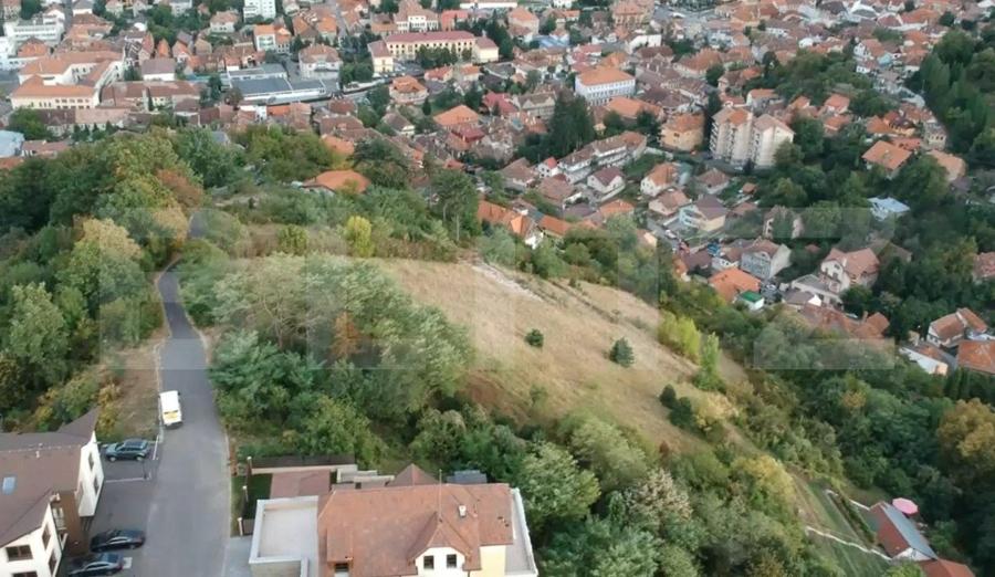 Teren Drumul Poienii Barsov, 913 mp in zona hotelului Belvedere