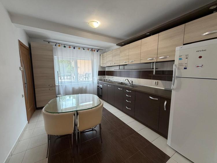 Apartament de închiriat, 3 camere, 93 mp, Zorilor zona UMF - 4