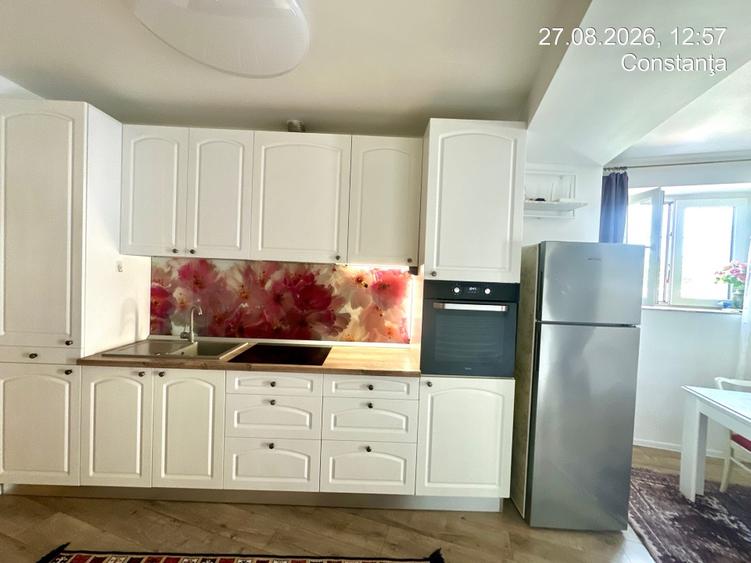 Piata Ovidiu, apartament in vila, 4 camere