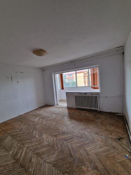 Apartament 2 camere, zona Sagului, in apropiere de Shopping City