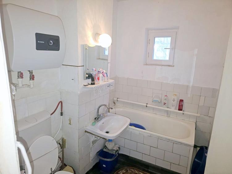 Vanzare - apartament cu 2 camere, Micro 20, J-uri - 52000 euro