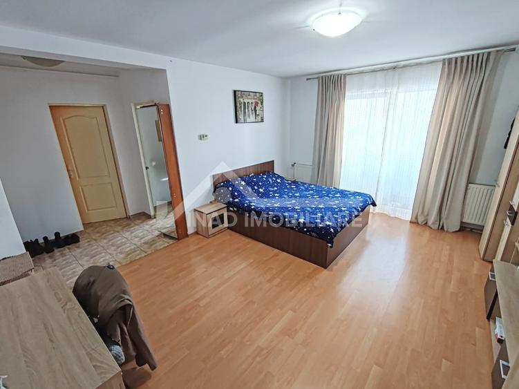 Apartament cu o cameră, 35 mp+balcon, parcare, Zorilor Str. Viilor