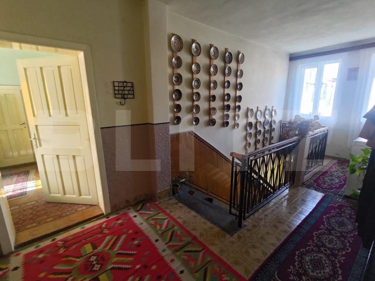 Oportunitate ! Casă renovabilă, 176 mp, teren de 530 mp, zona Andrei Mureșanu!