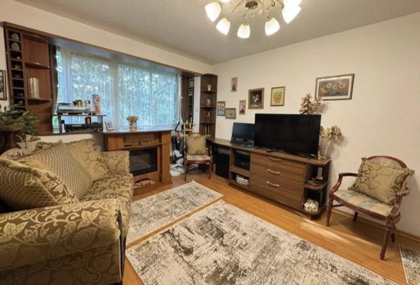 2 camere Drumul Taberei metrou /zona Favorit
