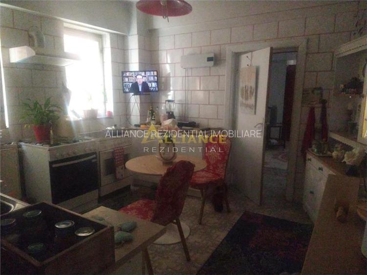 CASA INDIVIDUALA - SOSEAUA OLTENITEI - 1500 MP TEREN - 11